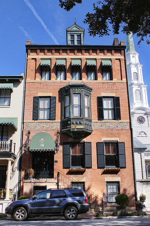 Foley house hotel; Savannah; downtown Savannah; haunted: picture